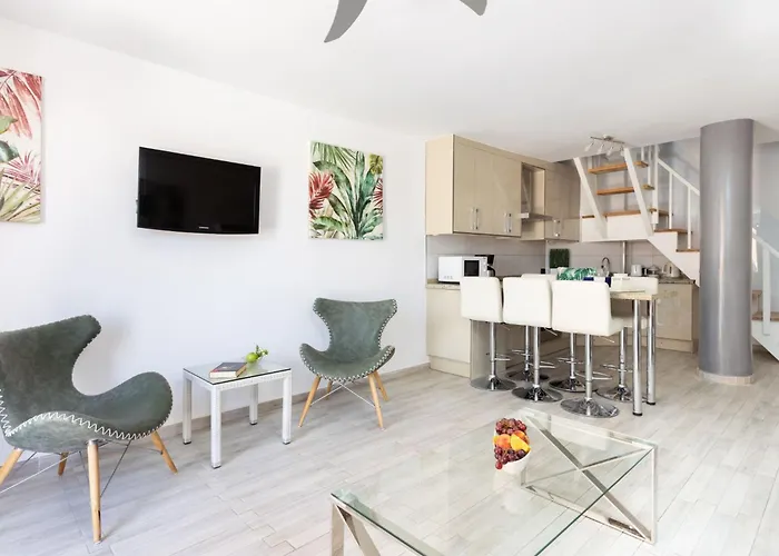 Moderne Mit Meerblick Und Pool By Interhome *