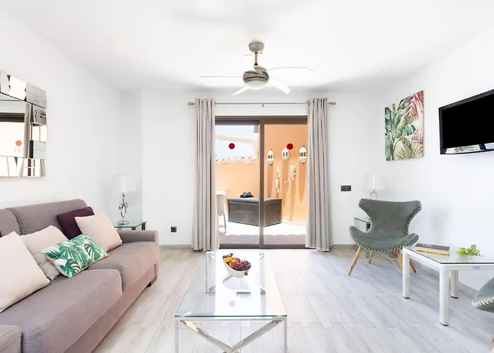 Moderne Mit Meerblick Und Pool By Interhome Apartman *