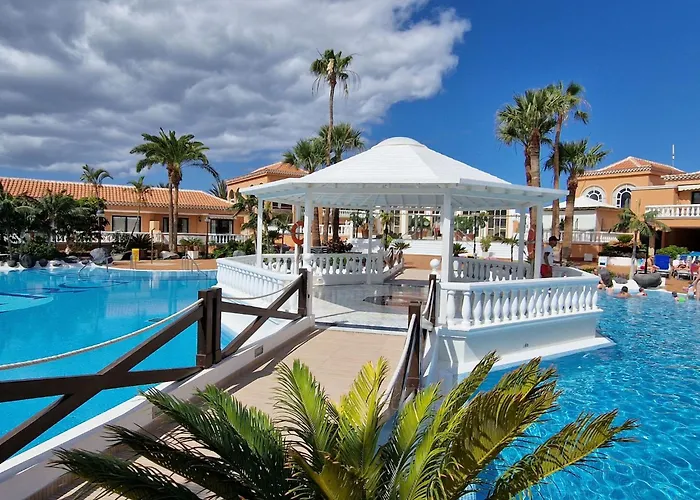 Apartman Moderne Mit Meerblick Und Pool By Interhome *