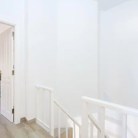 Moderne Mit Meerblick Und Pool By Interhome Apartment