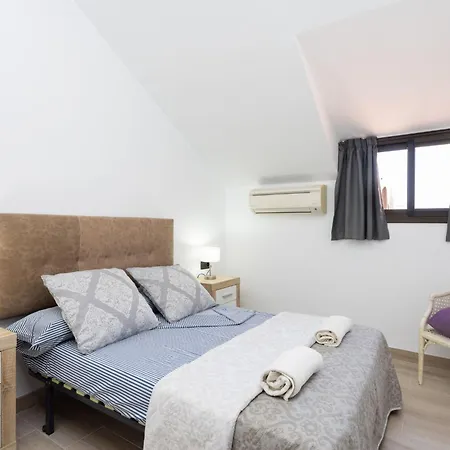 Moderne Mit Meerblick Und Pool By Interhome