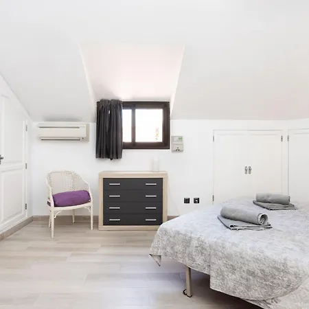Апартаменты Moderne Mit Meerblick Und Pool By Interhome *
