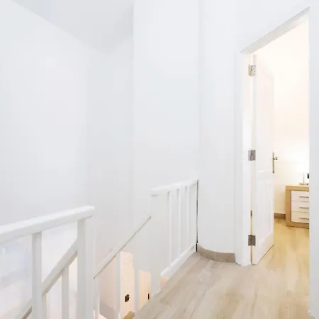 Moderne Mit Meerblick Und Pool By Interhome Playa de las Americas (Tenerife)