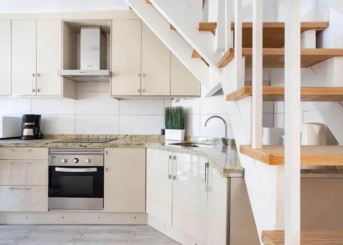 Moderne Mit Meerblick Und Pool By Interhome *