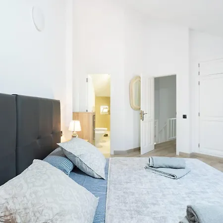 Appartement Moderne Mit Meerblick Und Pool By Interhome *